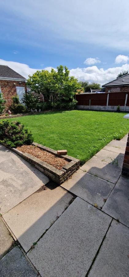 Holiday home Linksway House Birkenhead